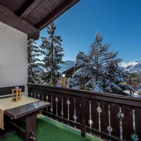 Haus Sonas - With Bedroom & Loft Sleeping Area Zell am See