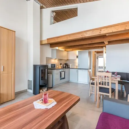 Haus Sonas - With Bedroom & Loft Sleeping Area * زيل أم سي