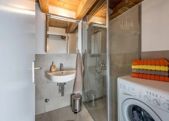 Haus Sonas - With Bedroom & Loft Sleeping Area Apartamento