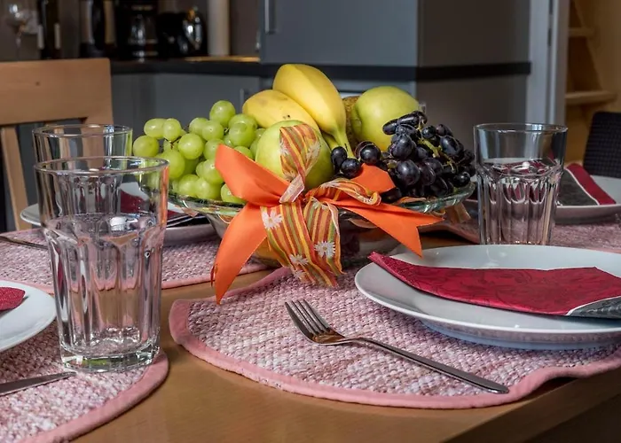 Haus Sonas - With Bedroom & Loft Sleeping Area Apartamento *