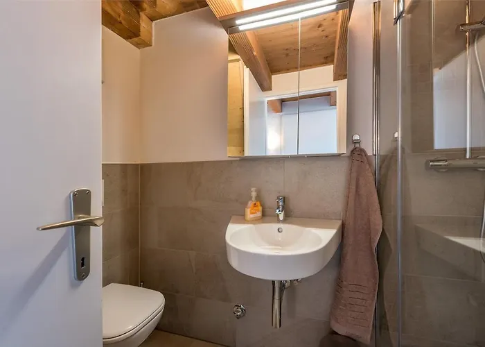 Haus Sonas - With Bedroom & Loft Sleeping Area * Zell am See