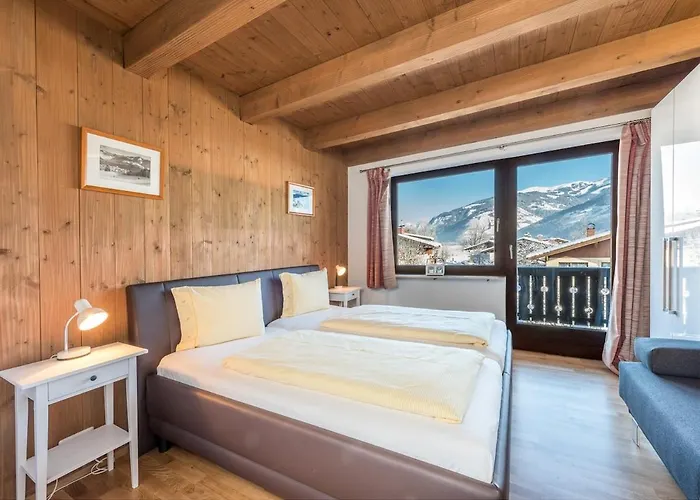 Haus Sonas - With Bedroom & Loft Sleeping Area *