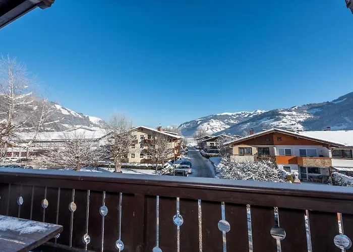 Haus Sonas - With Bedroom & Loft Sleeping Area Apartamento *